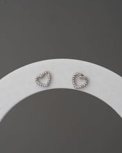 Učitajte sliku u preglednik galerije, Glamora Timeless Stud
